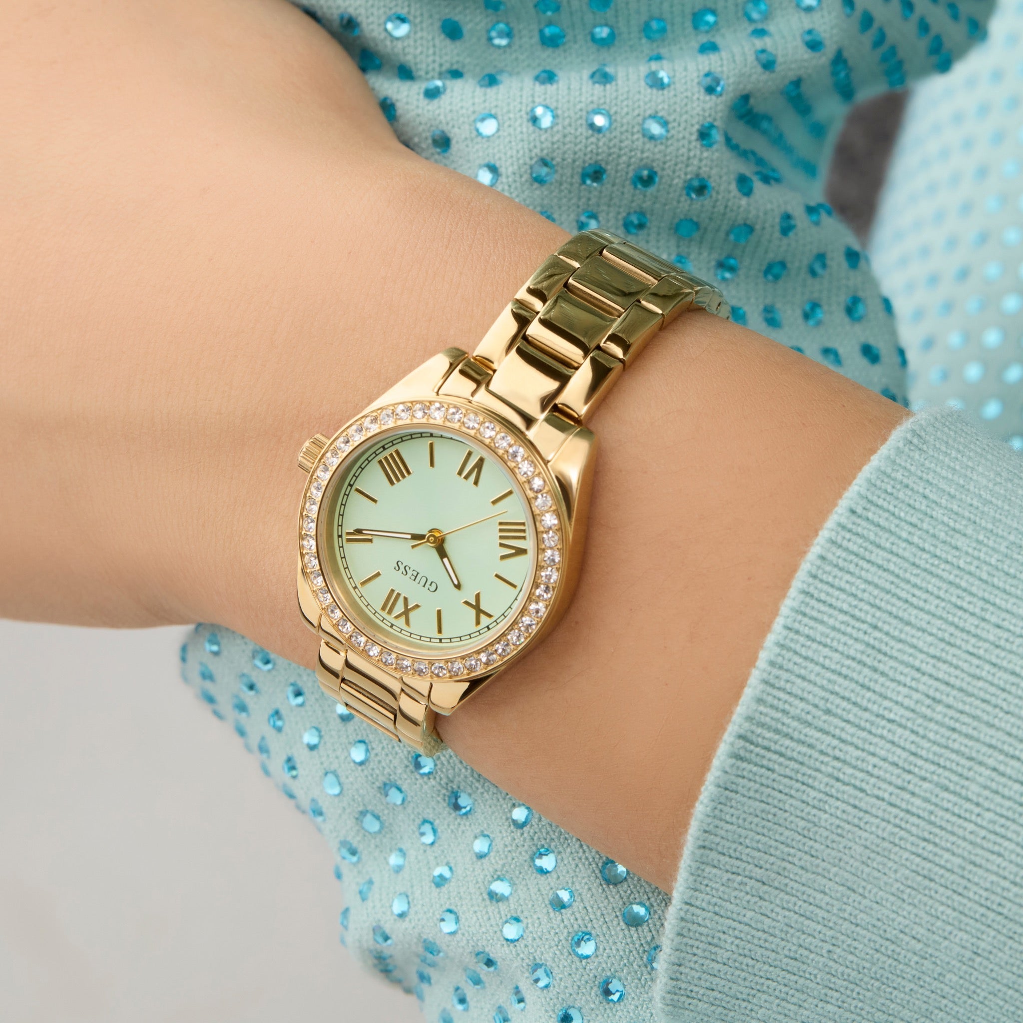 GUESS Mini Luna Goudkleurig Dames Horloge GW0841L5 lifestyle M