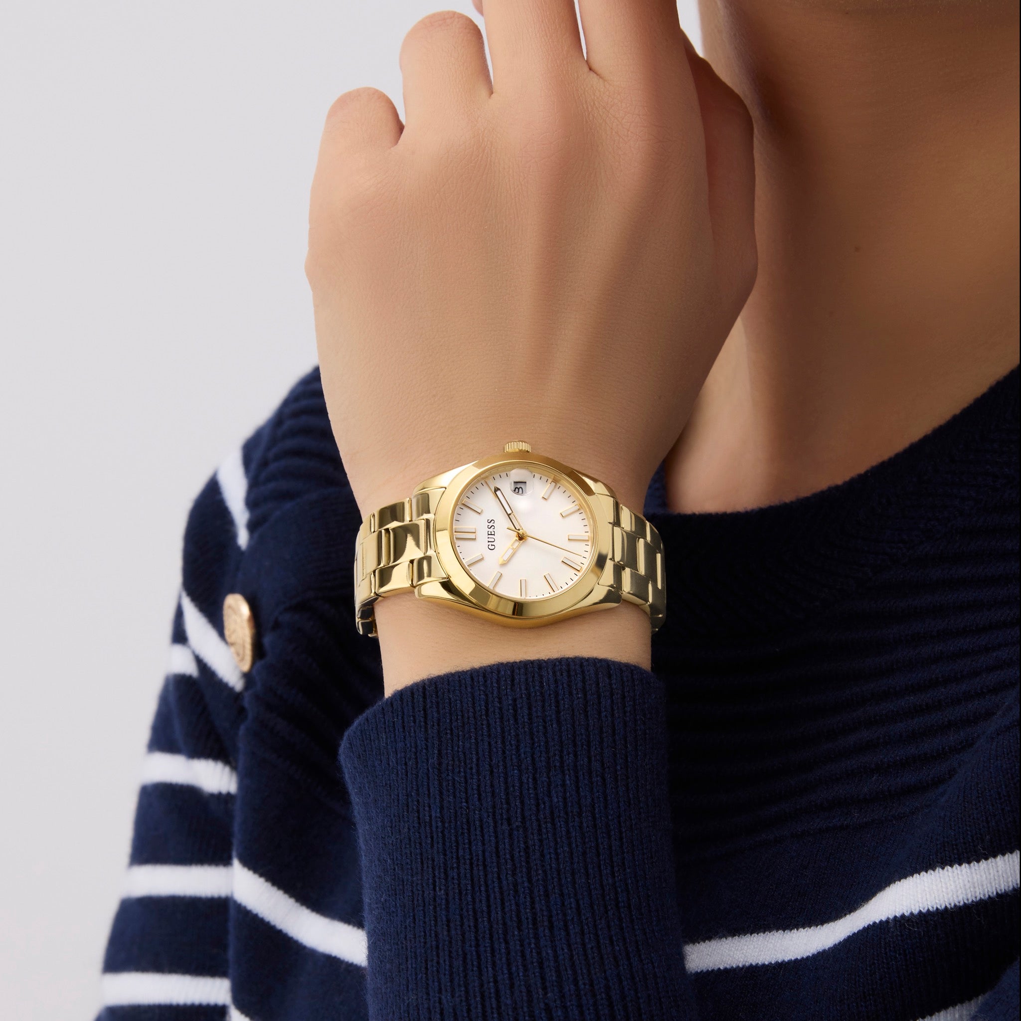 GUESS Alice Goudkleurig Dames Horloge GW0934L2 lifestyle M