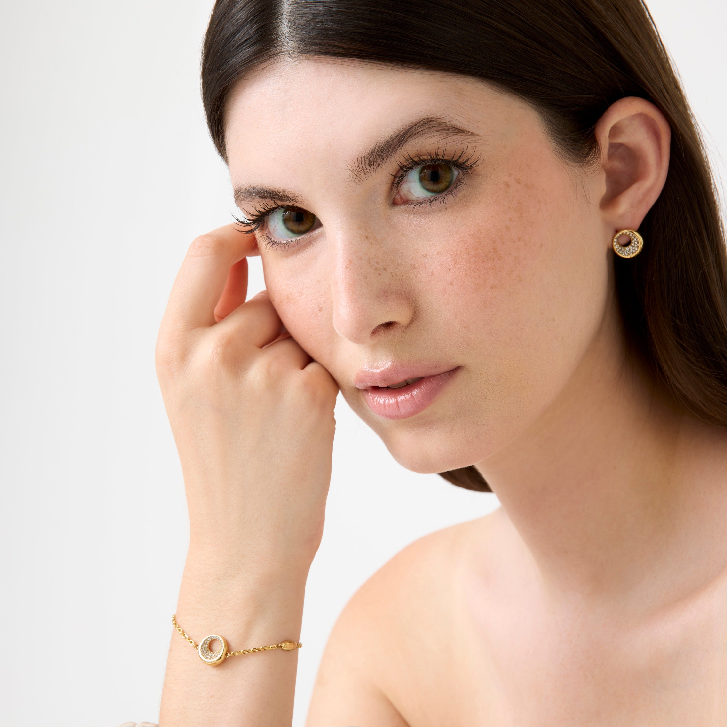 GUESS JUBB06246JWYGS lifestyle 1