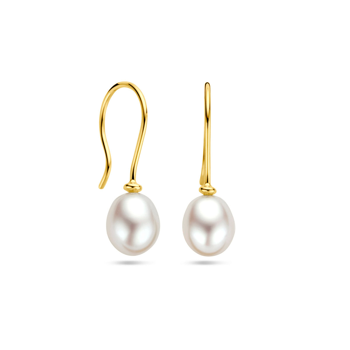 Gouden oorhanger met zoetwaterparel 6.5mm