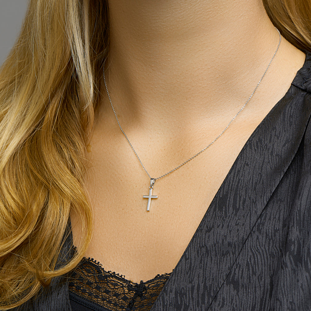 Zilver gerhodineerd kruis bedels