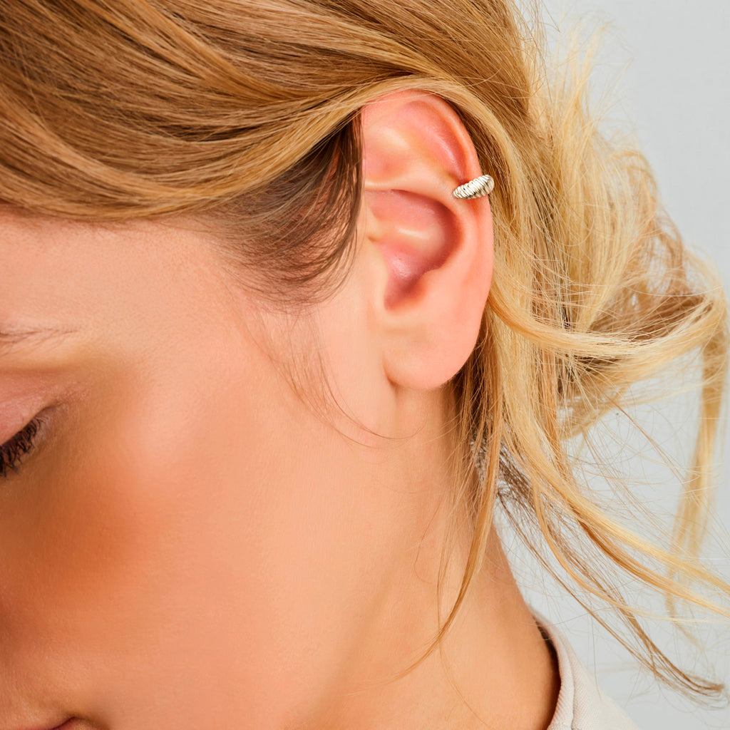 Earcuff