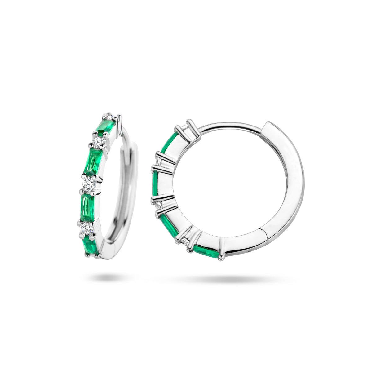 Klapoorringen groen en wit zirkonia