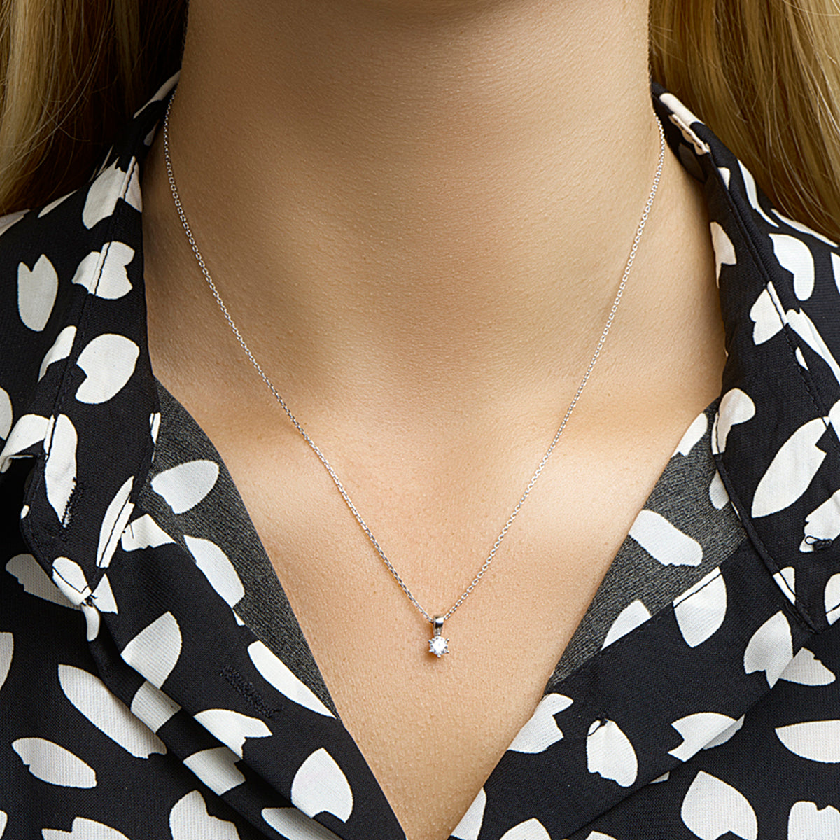 Collier zirkonia 41 + 4 cm