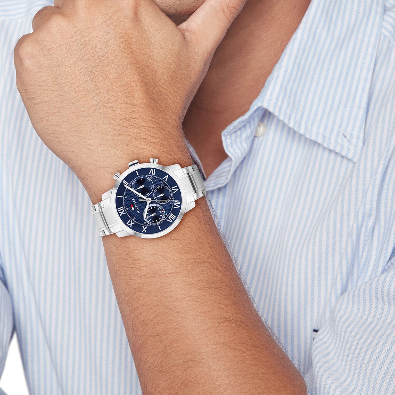 Tommy Hilfiger Zilverkleurig Herenhorloge met Blauwe Wijzerplaat TH1710728 - detailfoto 2