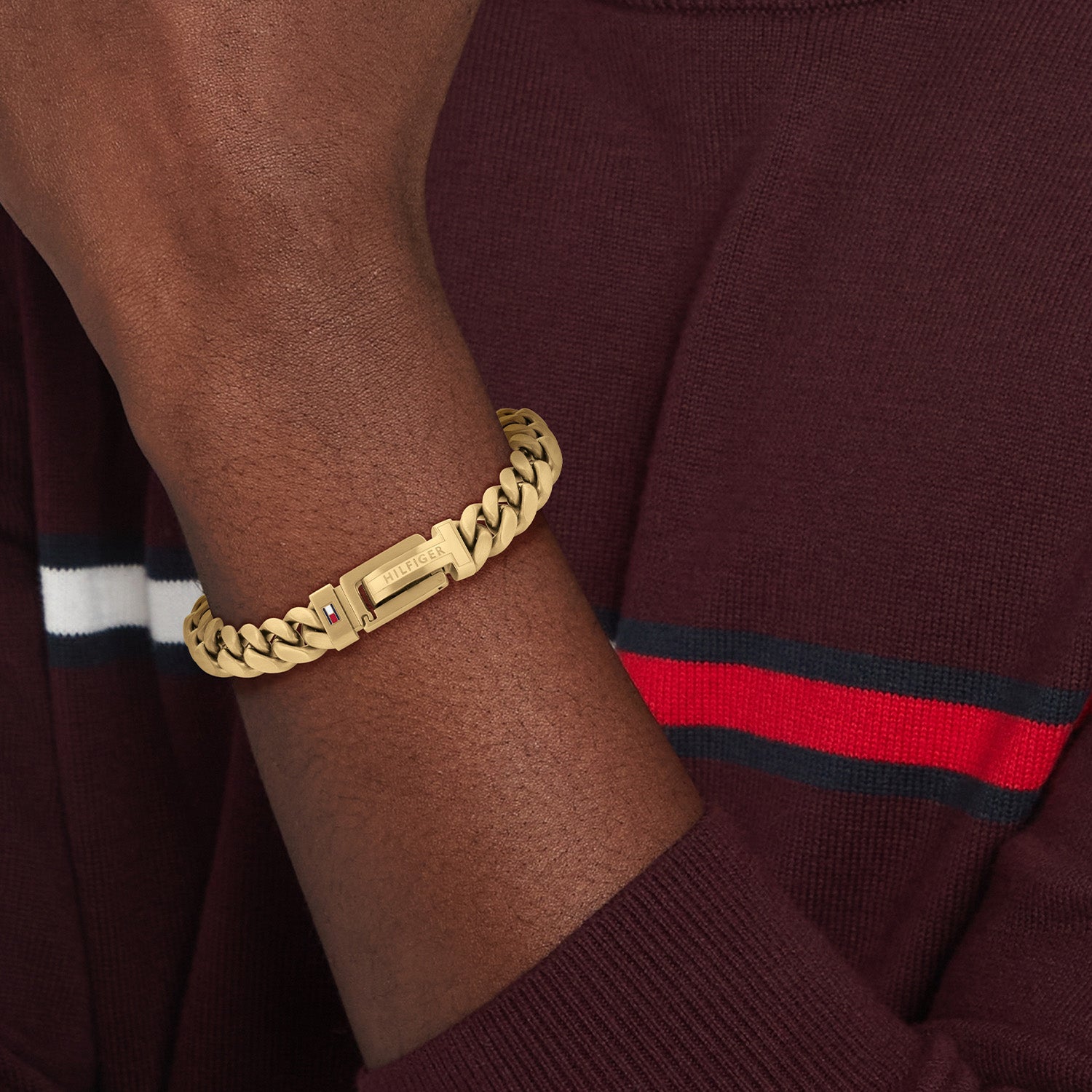 Tommy Hilfiger Goudkleurige Herenarmband TJ2790434 - detailfoto 1